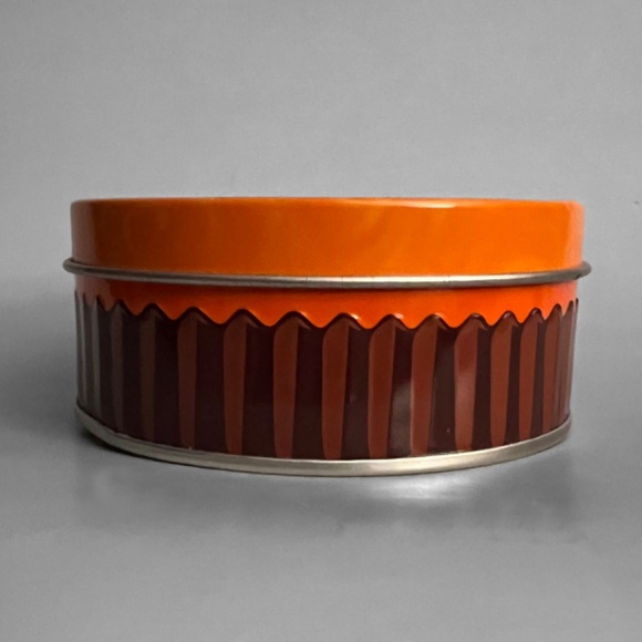 Reeses Peanut Butter Cups Tins & Mini Mug - Picture 9 of 14